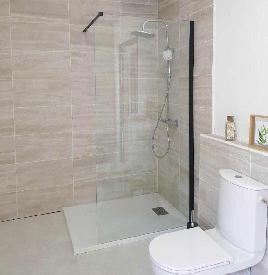 Chez Cerise Bed & Breakfast Tournay Екстериор снимка